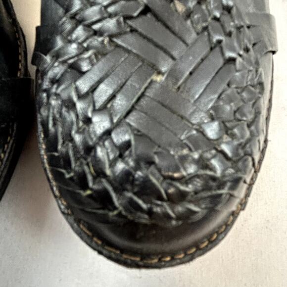 Clarks Artisan Black leather Size 9 heel wedge women's shoe - Picture 8 of 12